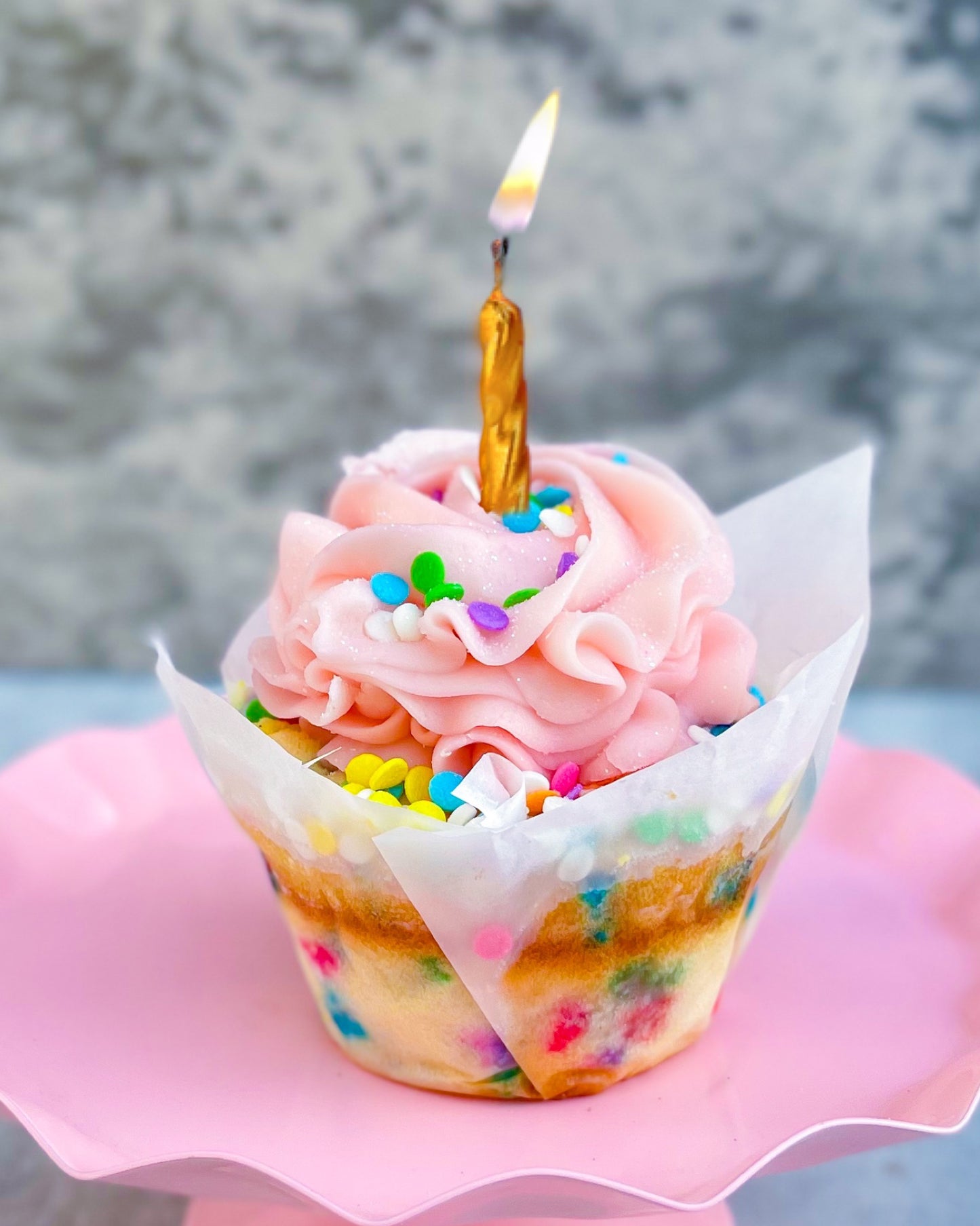 BIRTHDAY CAKE🥳SURPRISE ⚠️FUTURE DATE PICK-UP⚠️(MARCH)