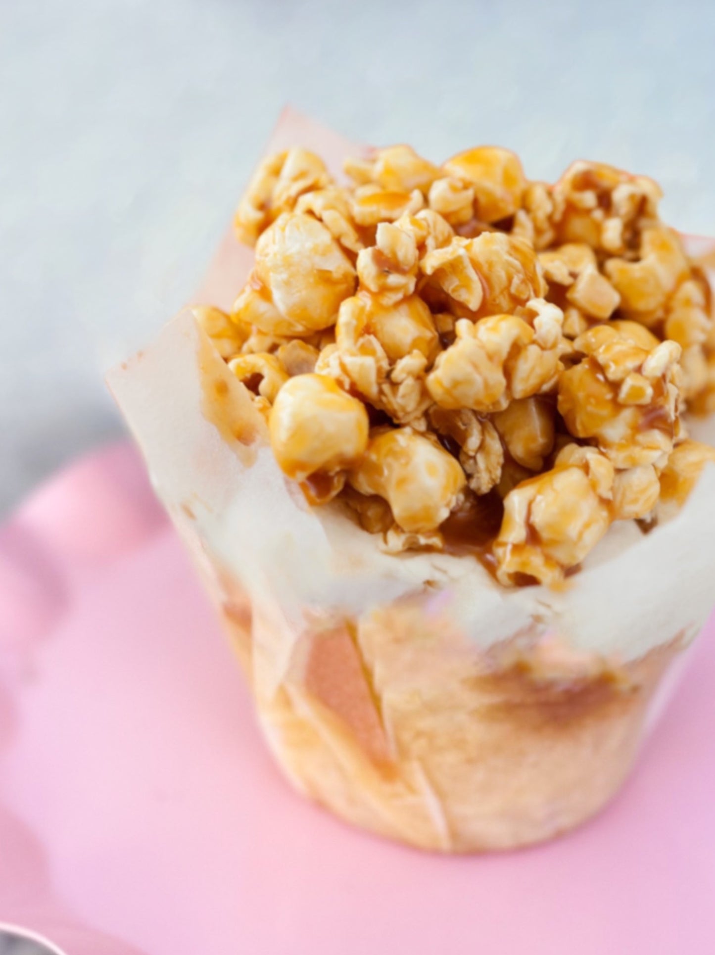 CARAMEL POPCORN CUPCAKE⚠️FUTURE-DATE PICK UP⚠️(OCT)
