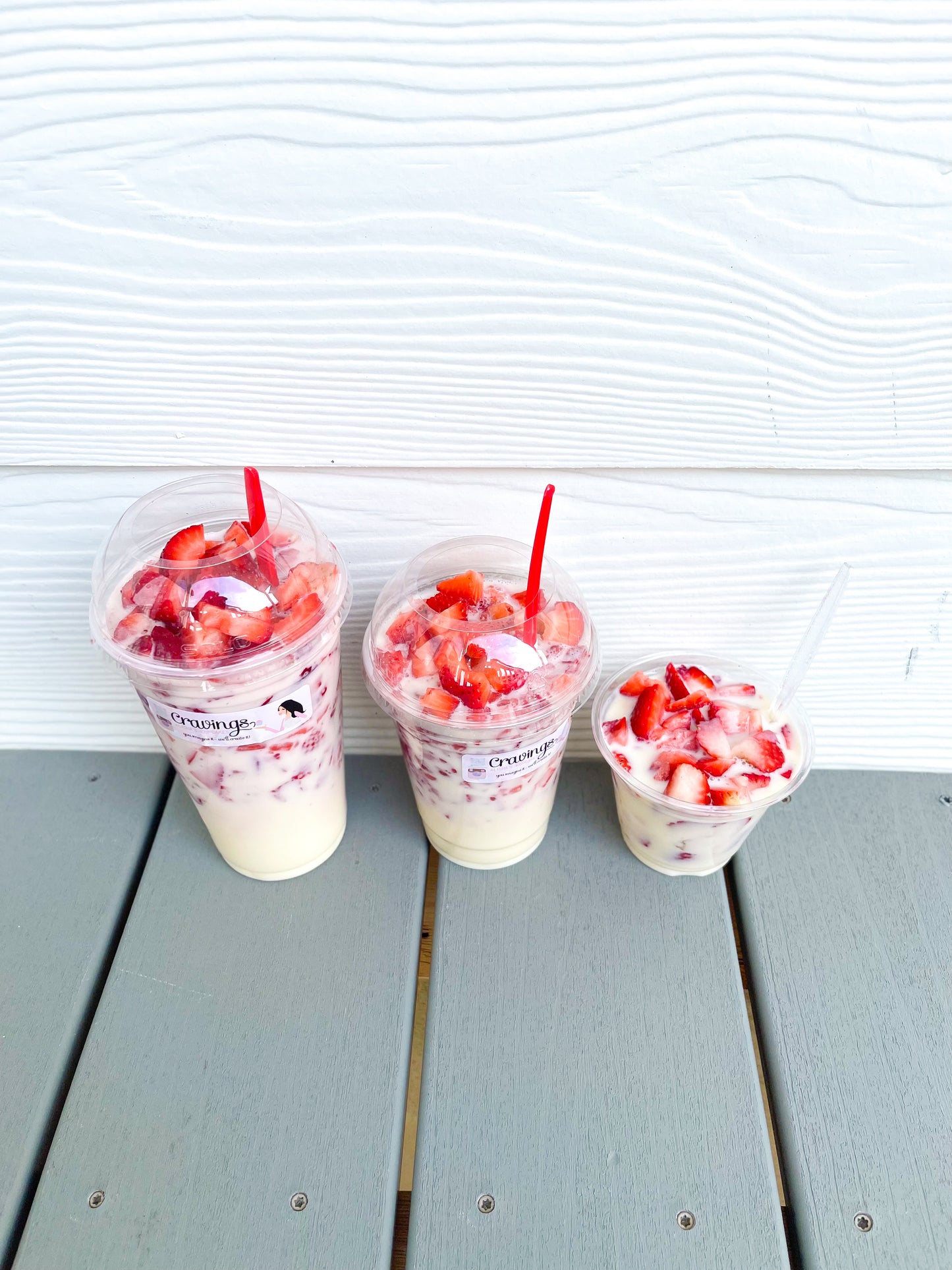 .CUPS of STRAWBERRIES n’ CREAM❄️⚠️FUTURE DATE PICK-UP⚠️