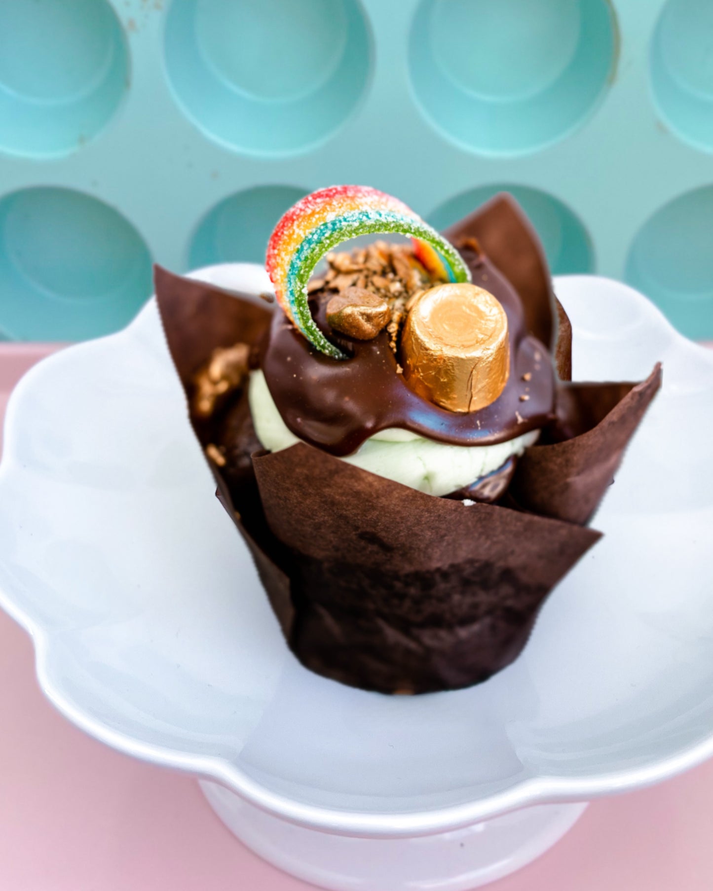 POT O' GOLD☘️ CHOCOLATE⚠️FUTURE-DATE PICK UP⚠️ (3.3-3.17 ONLY!!)