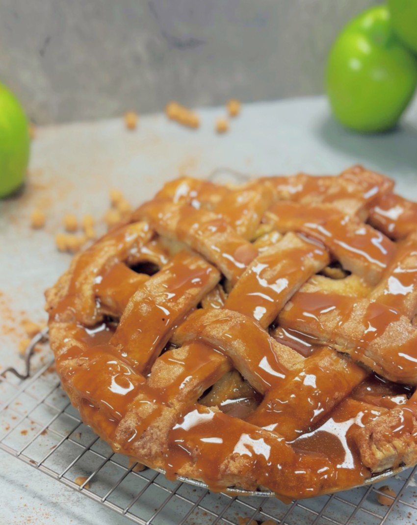CARAMEL APPLE PIE📌TUES (11.25)⏰12pm-6pm