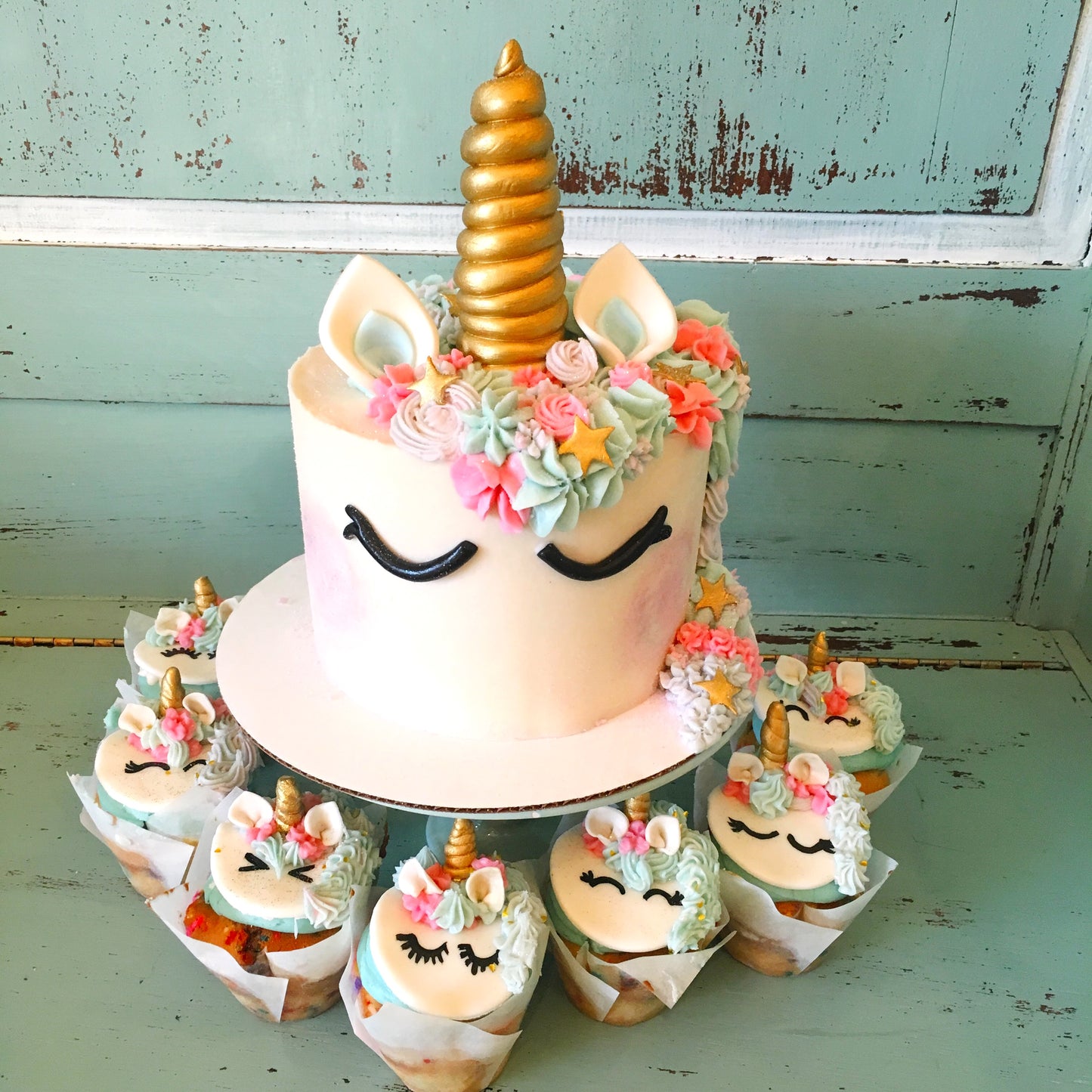 UNICORN CAKES