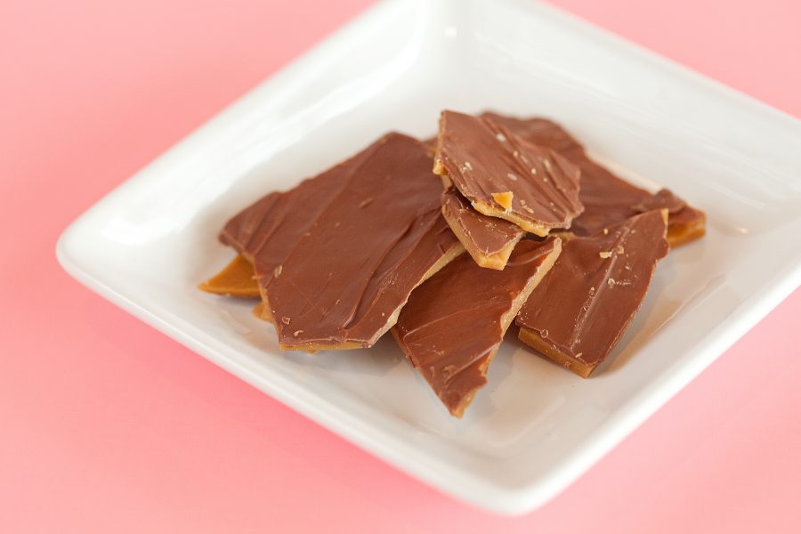 My Moms famous TOFFEE (Small Pot Version)