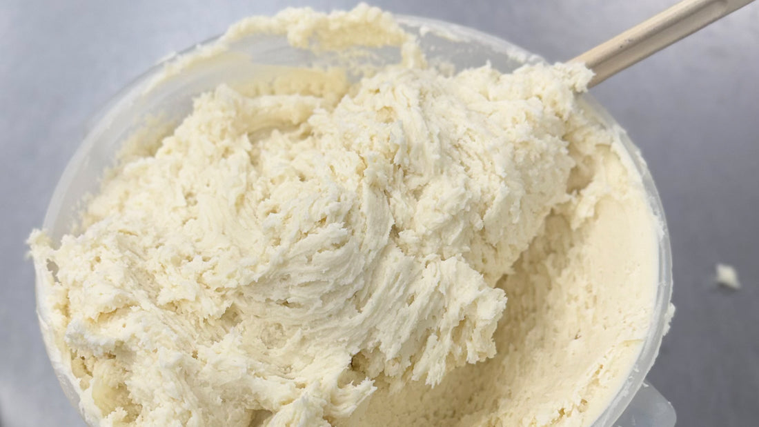BUTTERCREAM FROSTING