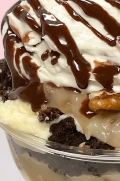 🔴CATERING: GERMAN CHOCOLATE CHEESECAKE TRIFLE