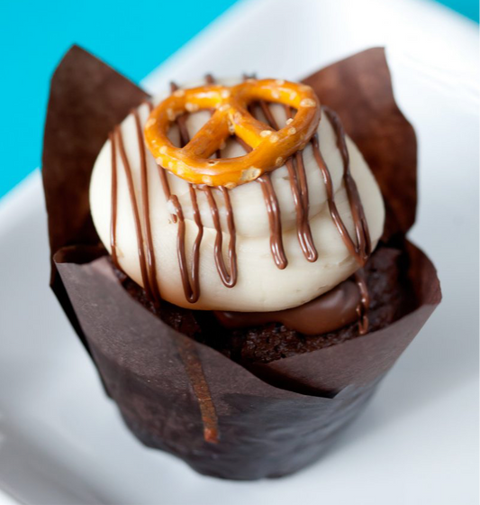 NUTELLA PRETZEL⚠️FUTURE-DATE PICK UP⚠️(MAY)