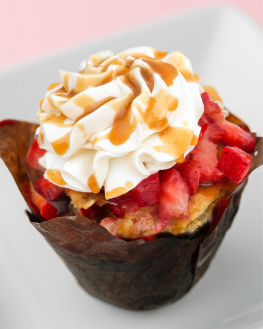 SALTED CARAMEL STRAWBERRY CHEESECAKE ❄️⚠️FUTURE DATE PICK-UP⚠️(JUNE)