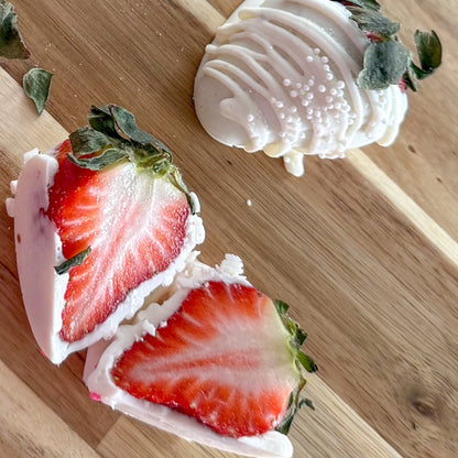 CHOCOLATE DIPPED STRAWBERRIES⚠️Feb 13th & 14th⚠️