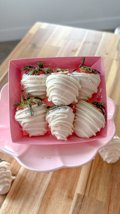 CHOCOLATE DIPPED STRAWBERRIES⚠️Feb 13th & 14th⚠️