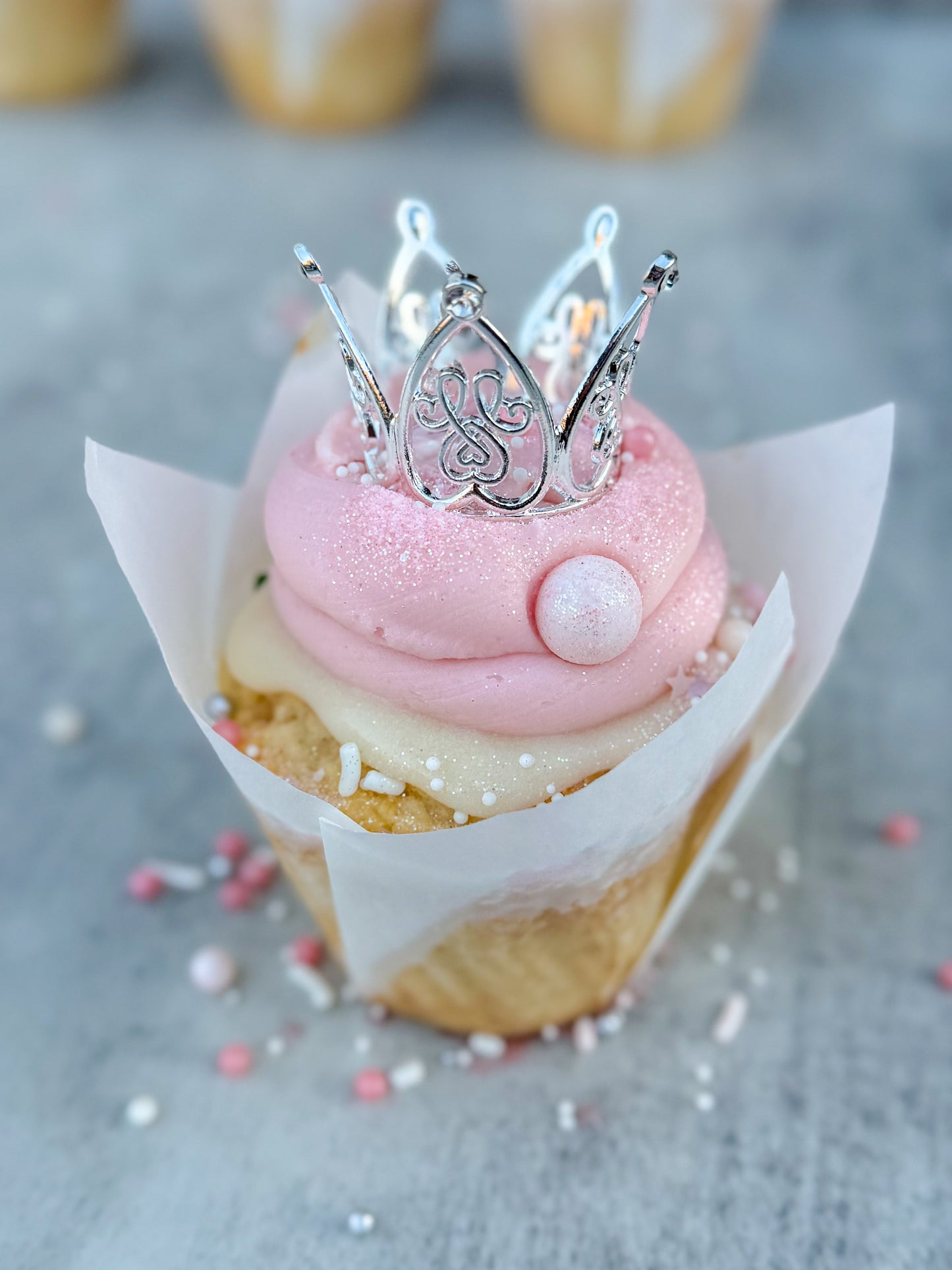 ⭐1 DZ GLINDA'S SHIMMERING VANILLA⚠️FUTURE DATE PICK-UP⚠️