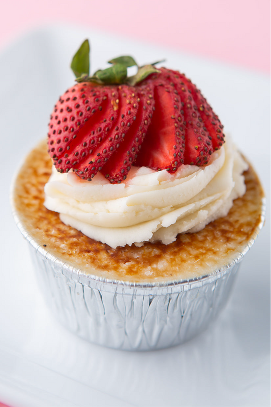 CRÈME🍓BRÛLÉE❄️⚠️FUTURE DATE PICK-UP⚠️(AUG 4th-30th)