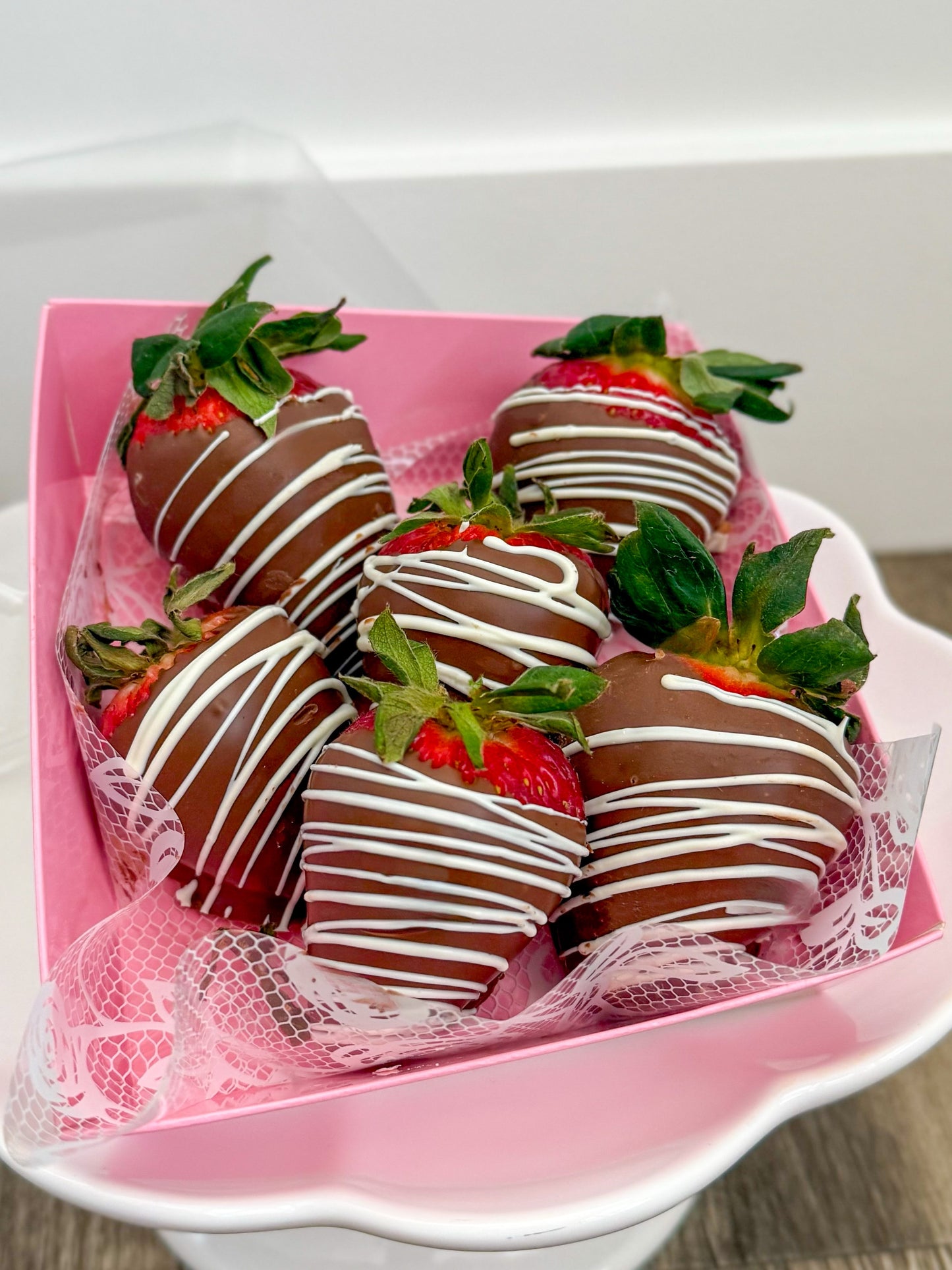 CHOCOLATE DIPPED STRAWBERRIES⚠️Feb 13th & 14th⚠️