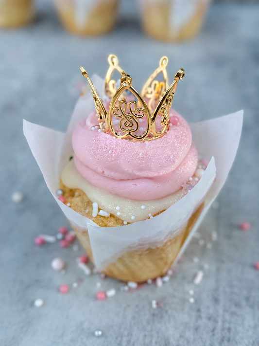 ⭐12 CUPCAKES: PRINCESS VANILLA⚠️FUTURE DATE PICK-UP⚠️