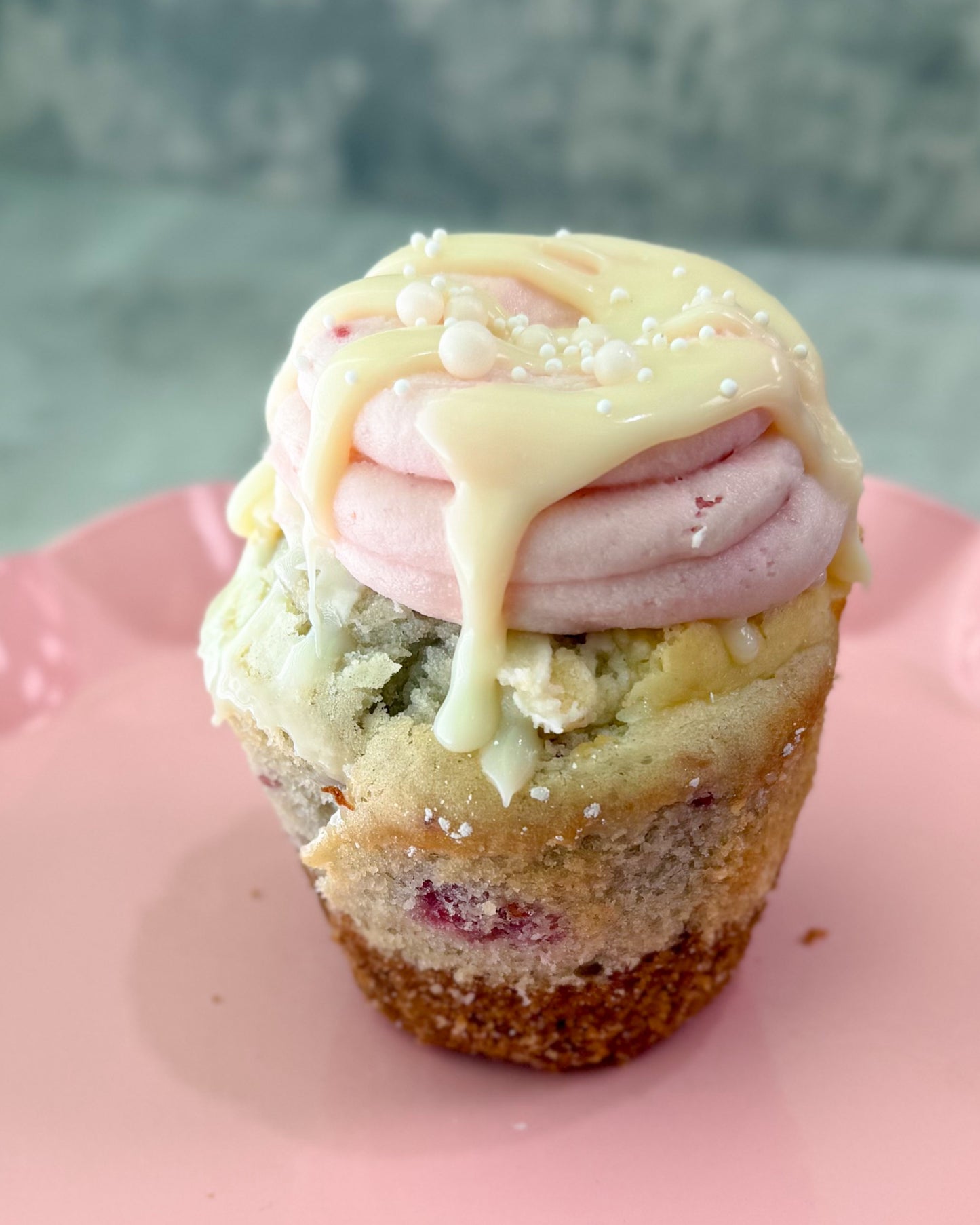 WHITE CHOC RASPBERRY CHEESECAKE⚠️FUTURE DATE PICK-UP⚠️(JAN)