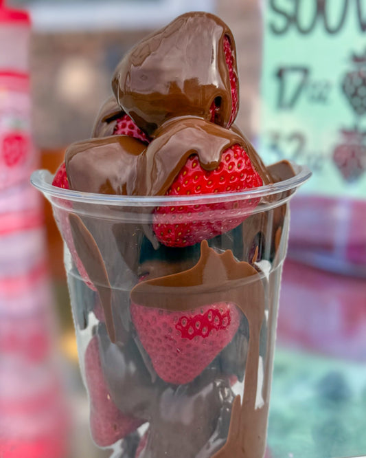 .CHOCOLATE STRAWBERRY CUPS⚠️FUTURE DATE PICK-UP⚠️