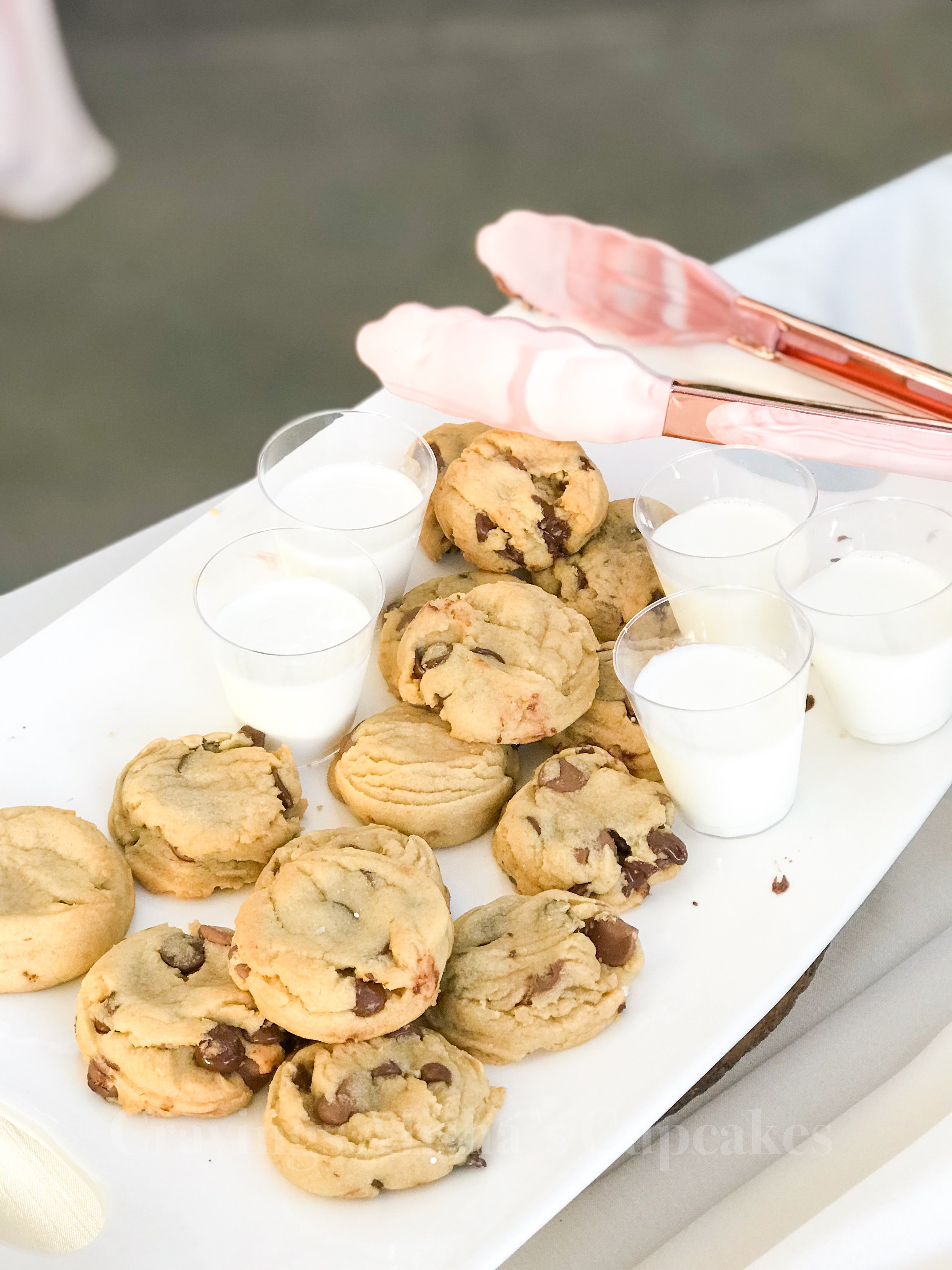 ⭐️All inclusive Catering Mini Chocolate Chip Cookies + milk shots