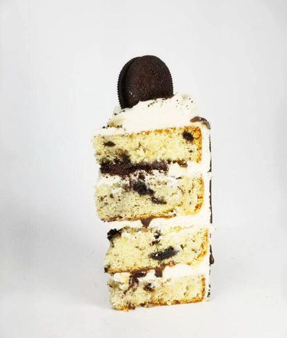 COOKIES N' CREAM CAKE