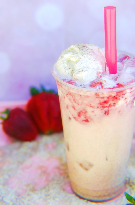 Strawberry🍓Horchata 24oz