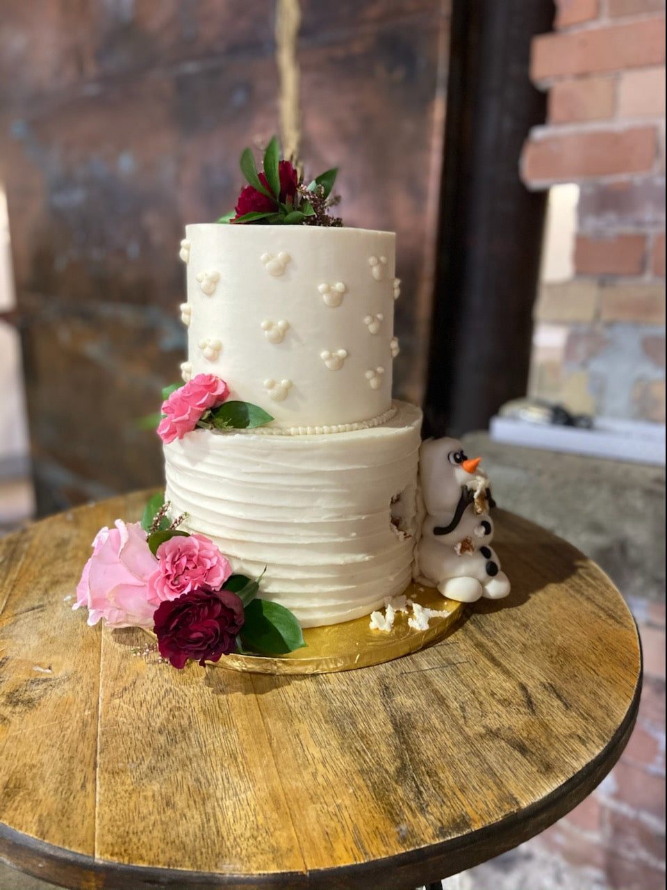 Not your basic Wedding Cake