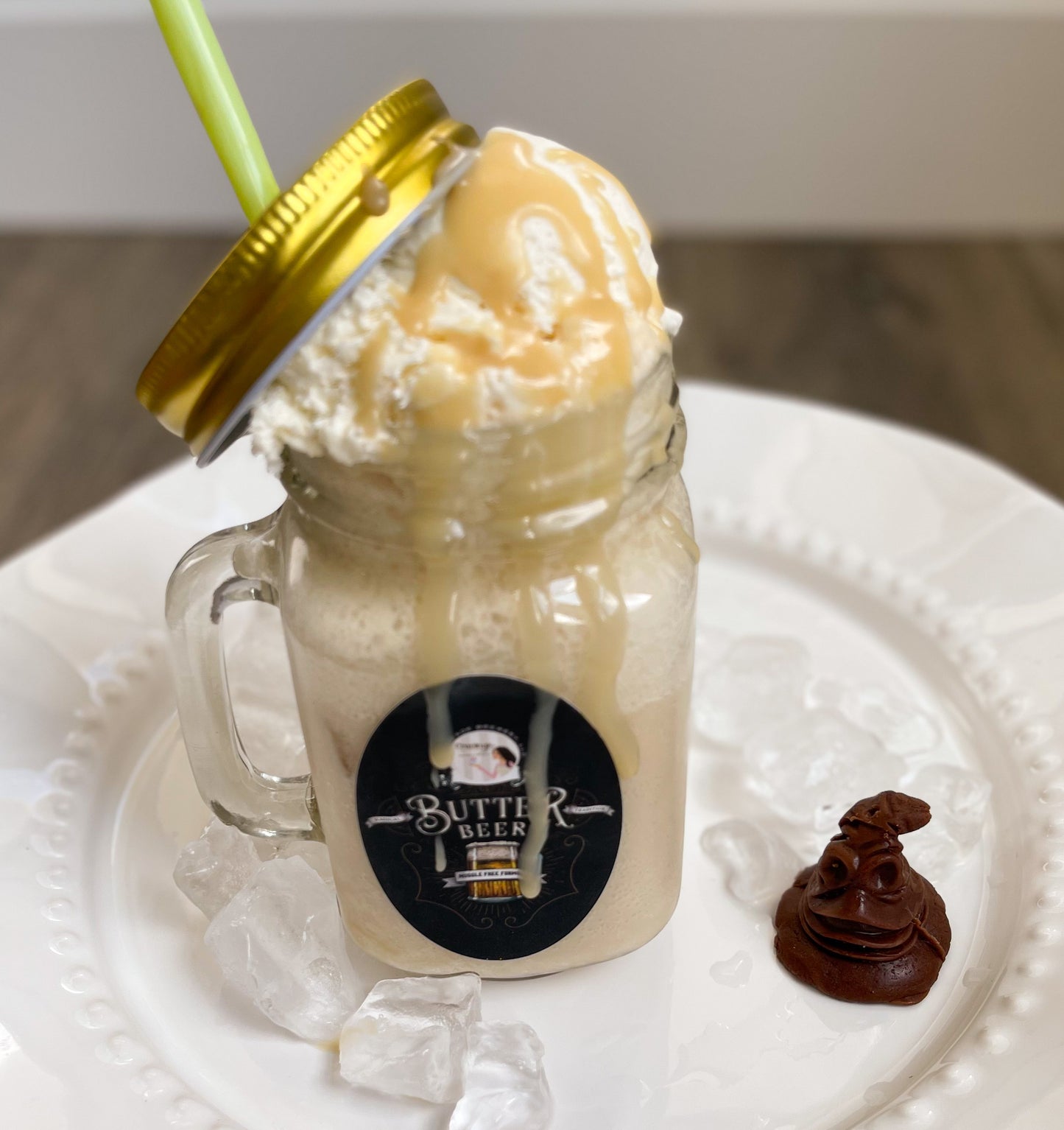 🥳SOUVENIR MUG filled with Butterbeer🍺⚡️