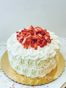 Strawberry Horchata Cake (ONLY available in MAY)